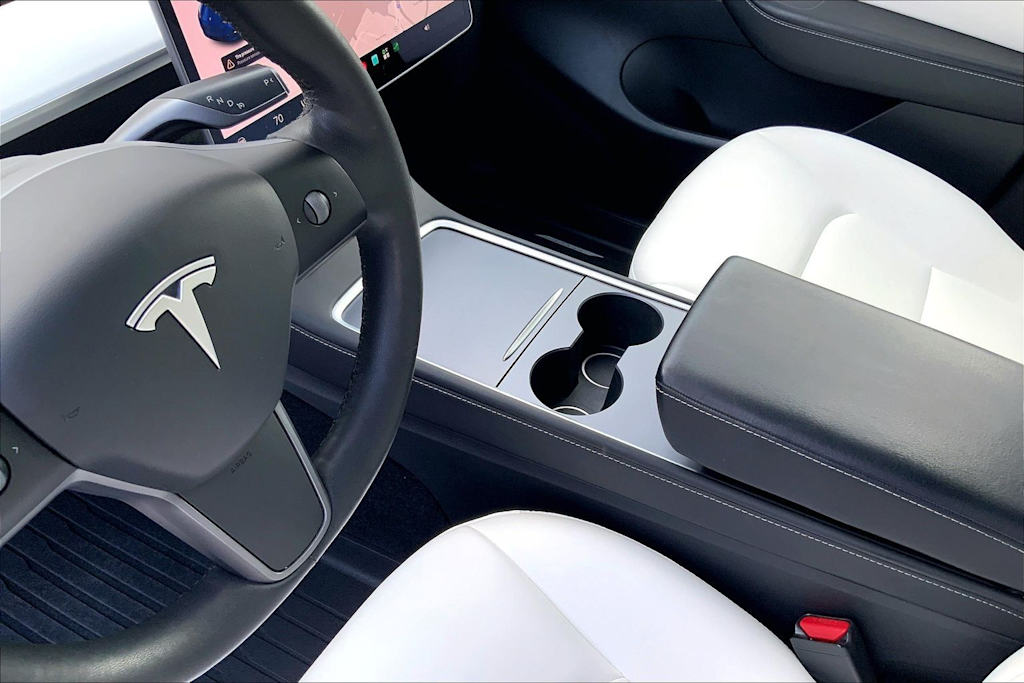Thumbnail: 2021 Tesla Model Y - 15