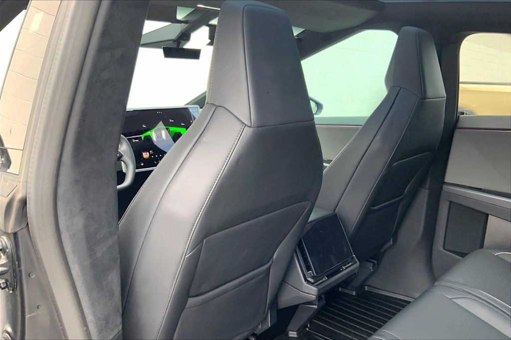 Thumbnail: 2024 Tesla Cybertruck - 12
