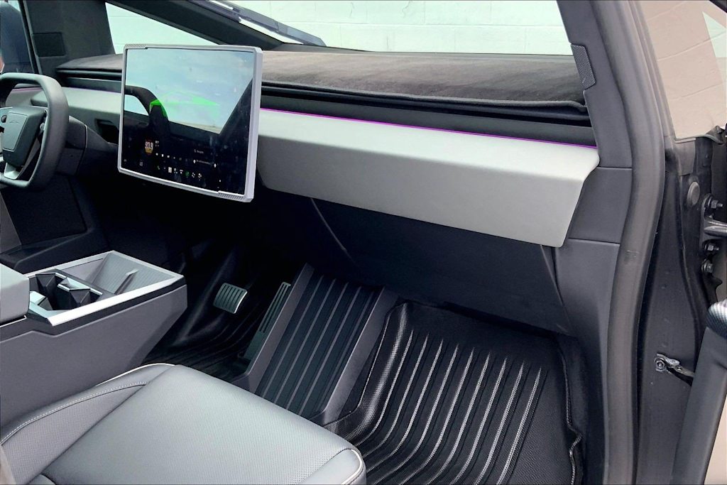 Thumbnail: 2024 Tesla Cybertruck - 24