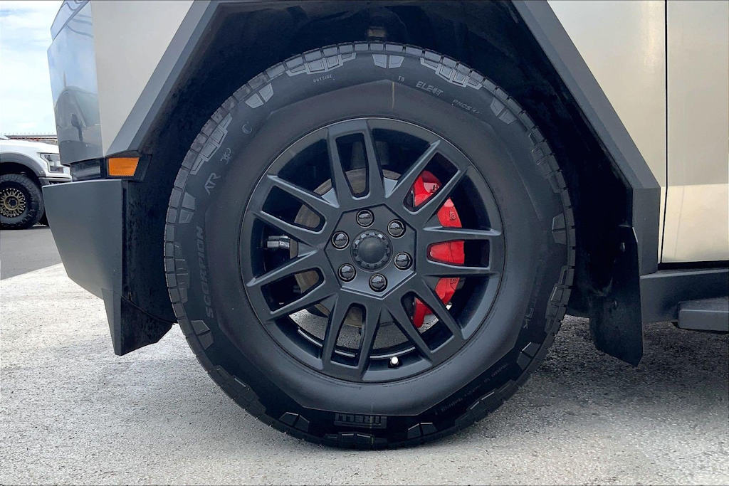 Thumbnail: 2024 Tesla Cybertruck - 8
