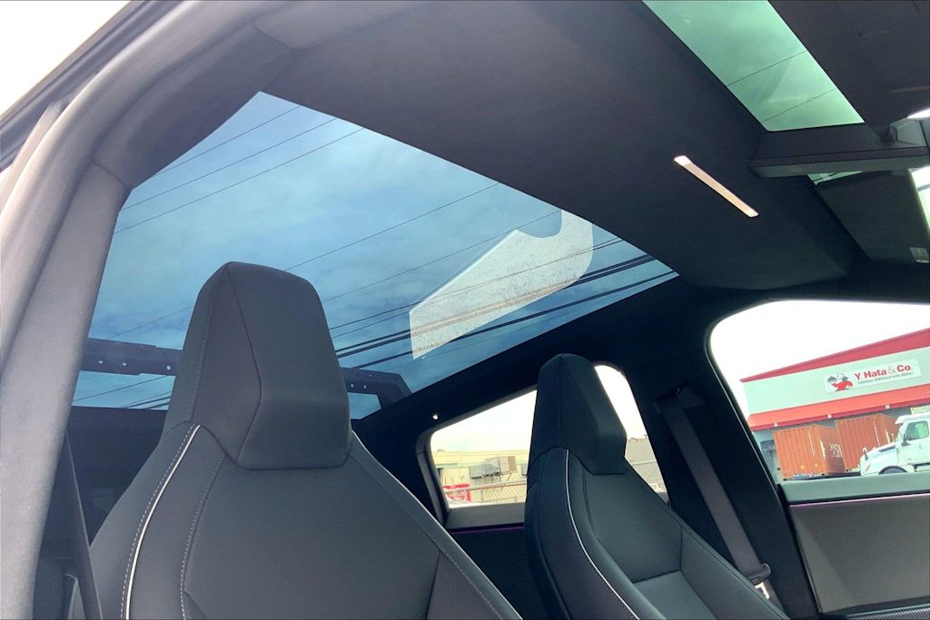 Thumbnail: 2024 Tesla Cybertruck - 31