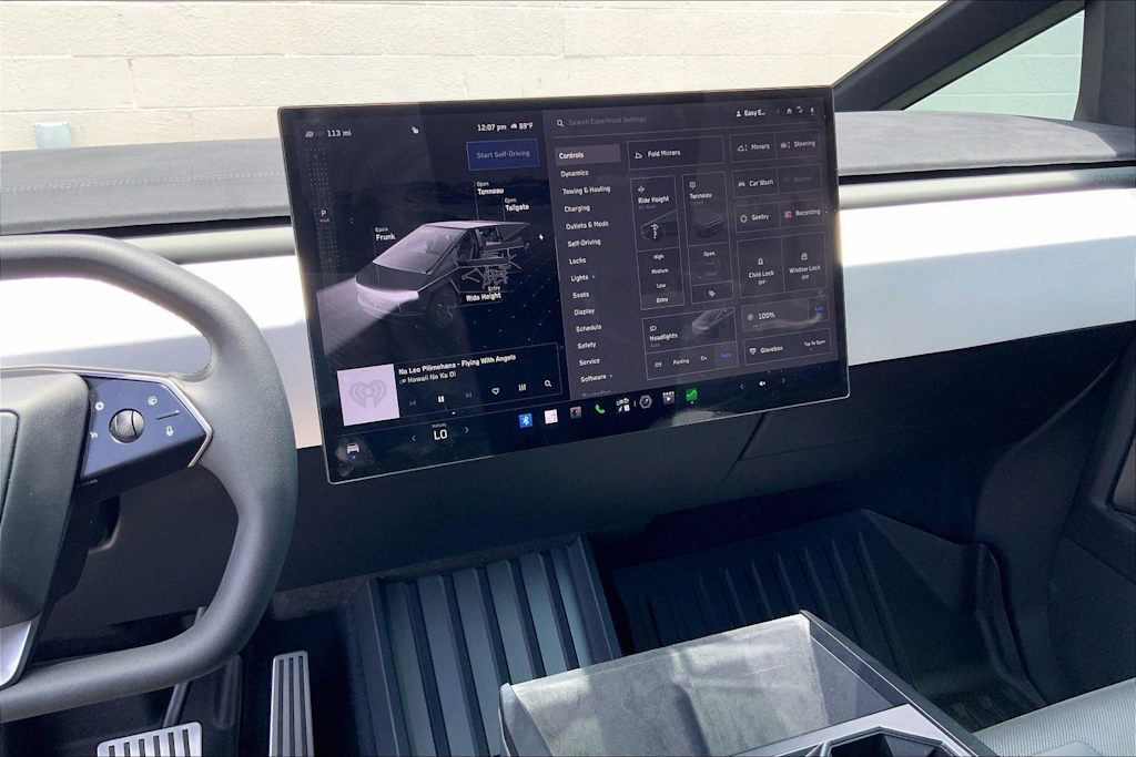 Thumbnail: 2024 Tesla Cybertruck - 13
