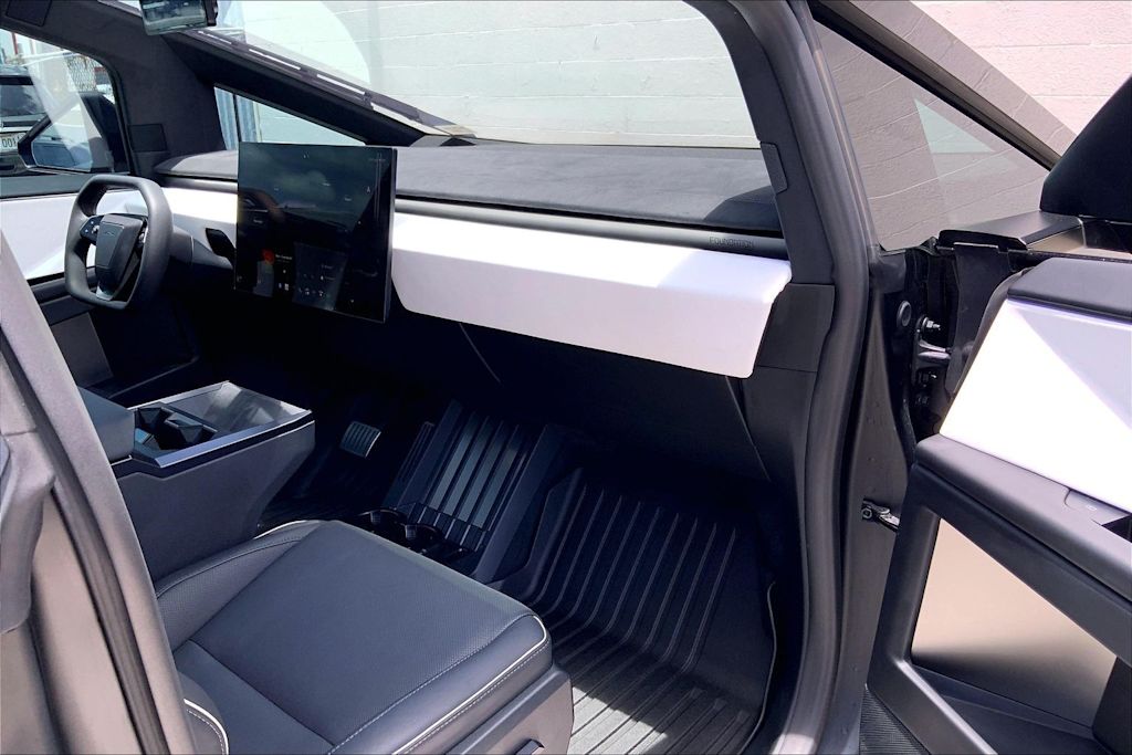 Thumbnail: 2024 Tesla Cybertruck - 21