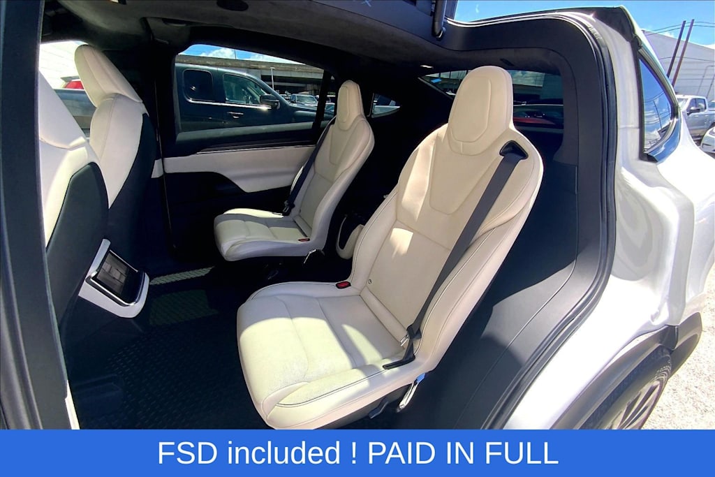 Thumbnail: 2022 Tesla Model X - 12