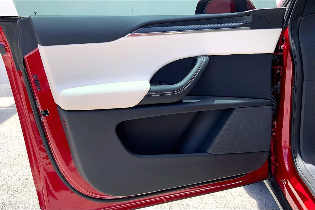 Thumbnail: 2022 Tesla Model X - 27