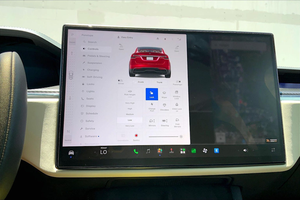 Thumbnail: 2022 Tesla Model X - 34