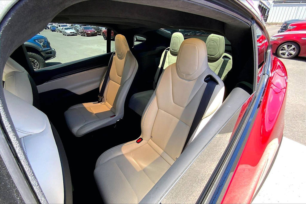 Thumbnail: 2022 Tesla Model X - 29