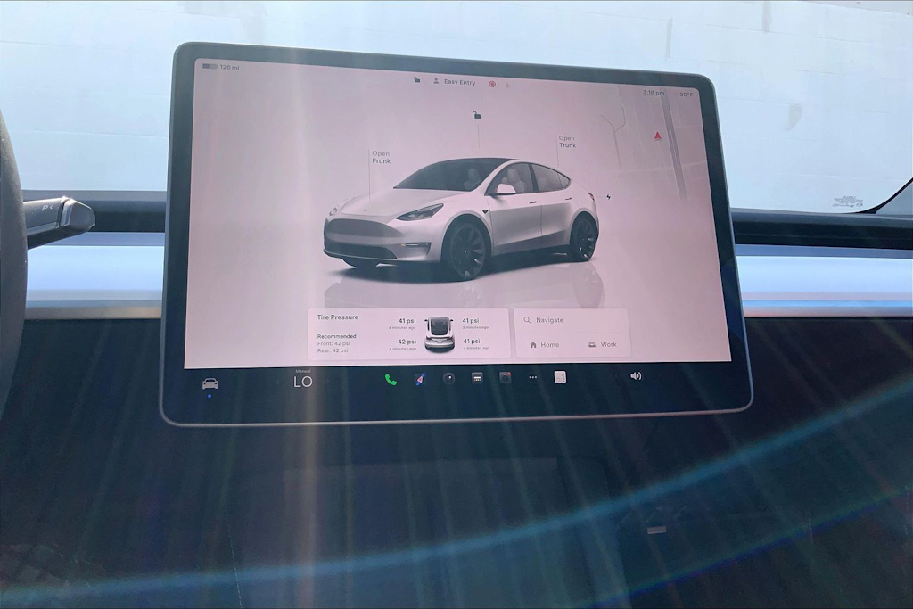 Thumbnail: 2025 Tesla Model Y - 33