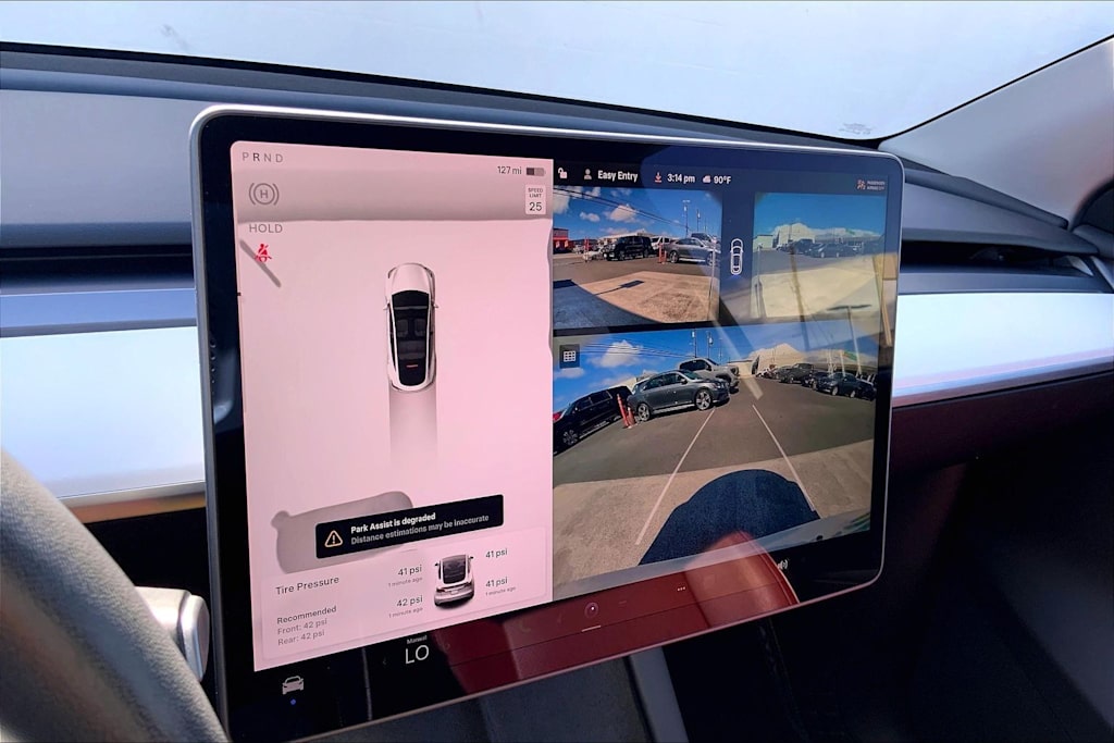Thumbnail: 2025 Tesla Model Y - 14