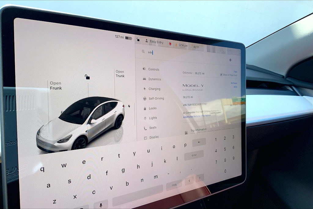Thumbnail: 2025 Tesla Model Y - 19