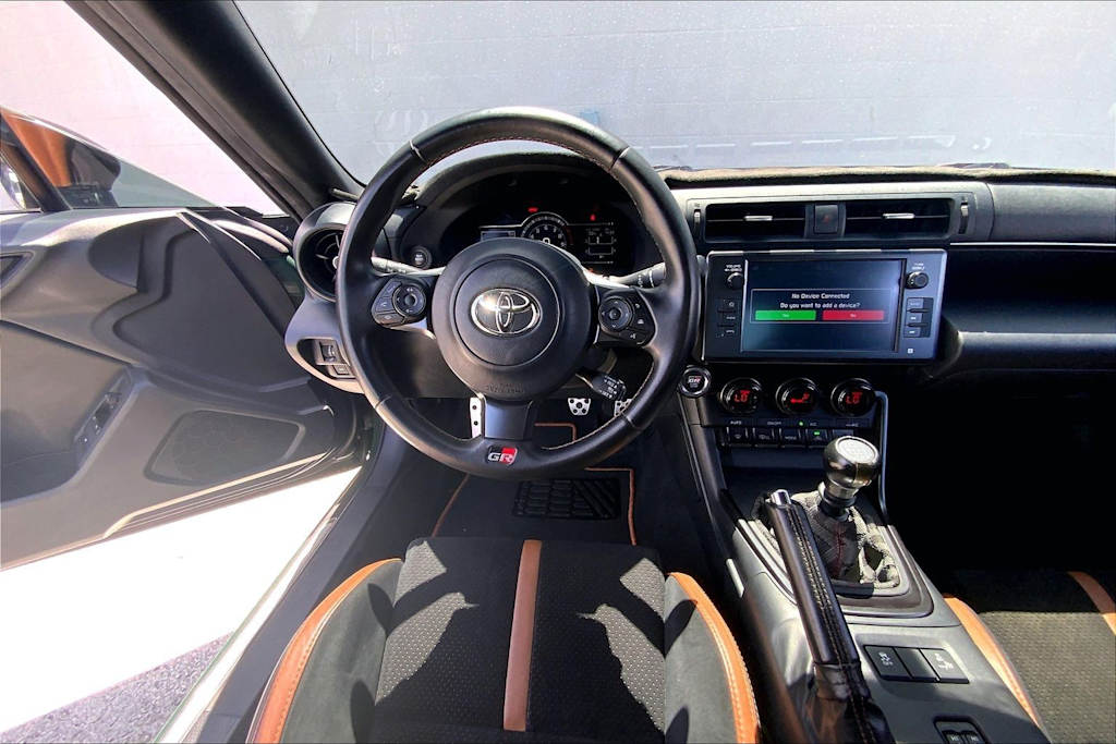 Thumbnail: 2025 Toyota GR86 - 14