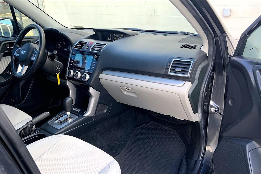 Thumbnail: 2017 Subaru Forester - 15