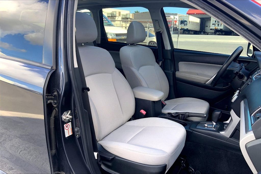 Thumbnail: 2017 Subaru Forester - 12
