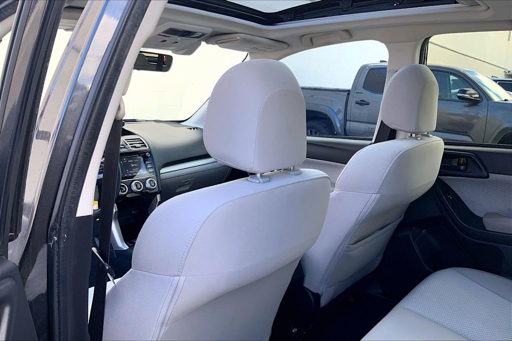 Thumbnail: 2017 Subaru Forester - 13