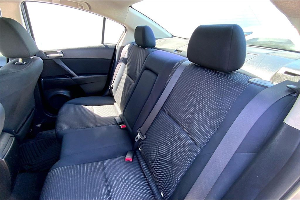 Thumbnail: 2012 Mazda Mazda3 - 13