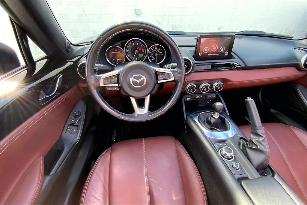 Thumbnail: 2019 Mazda MX-5 Miata - 2