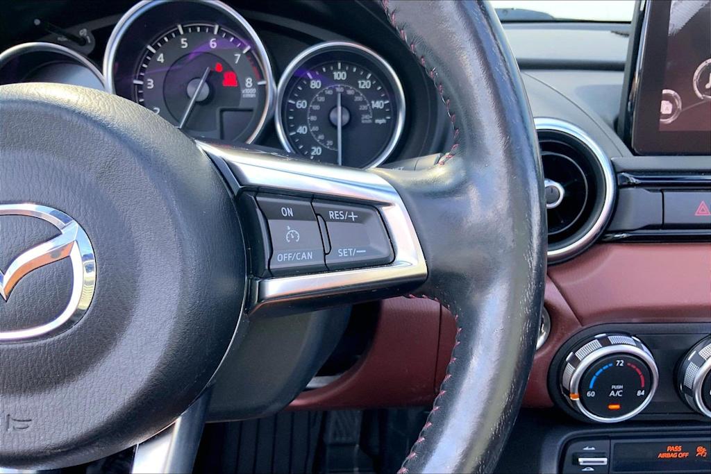 Thumbnail: 2019 Mazda MX-5 Miata - 10