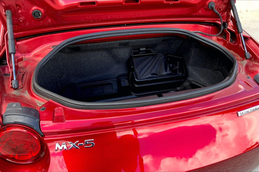 Thumbnail: 2023 Mazda MX-5 Miata - 20