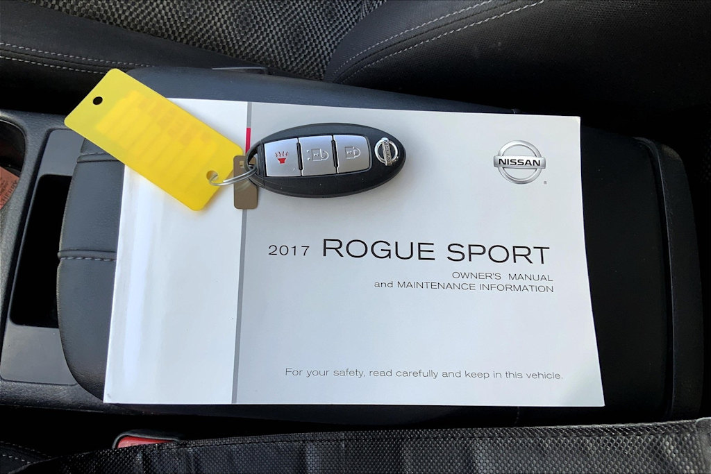 Thumbnail: 2017 Nissan Rogue Sport - 20