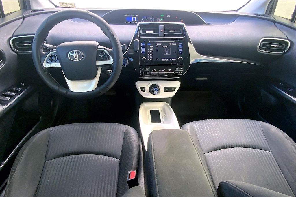 Thumbnail: 2016 Toyota Prius - 10