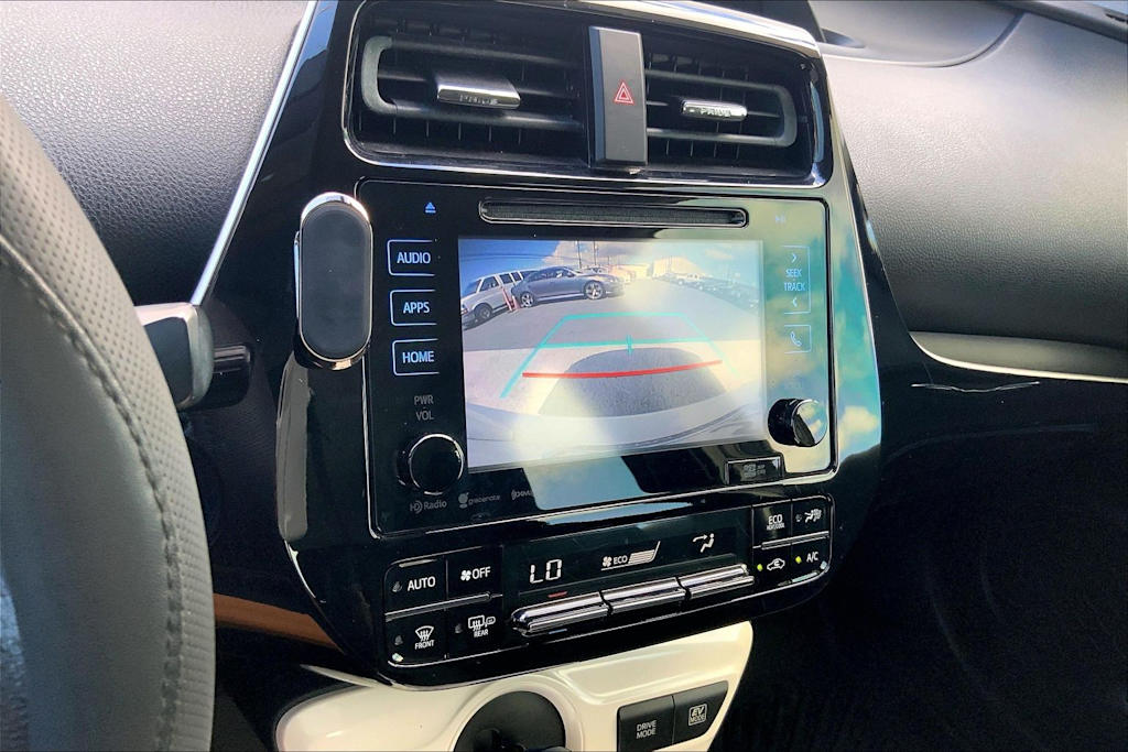 Thumbnail: 2016 Toyota Prius - 26