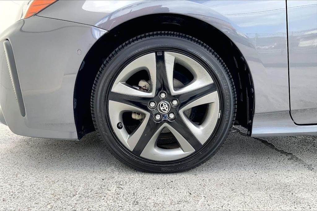 Thumbnail: 2019 Toyota Prius - 8