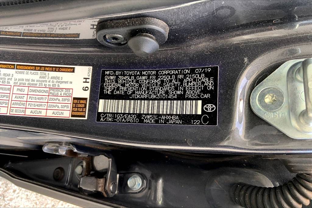 Thumbnail: 2019 Toyota Prius - 21