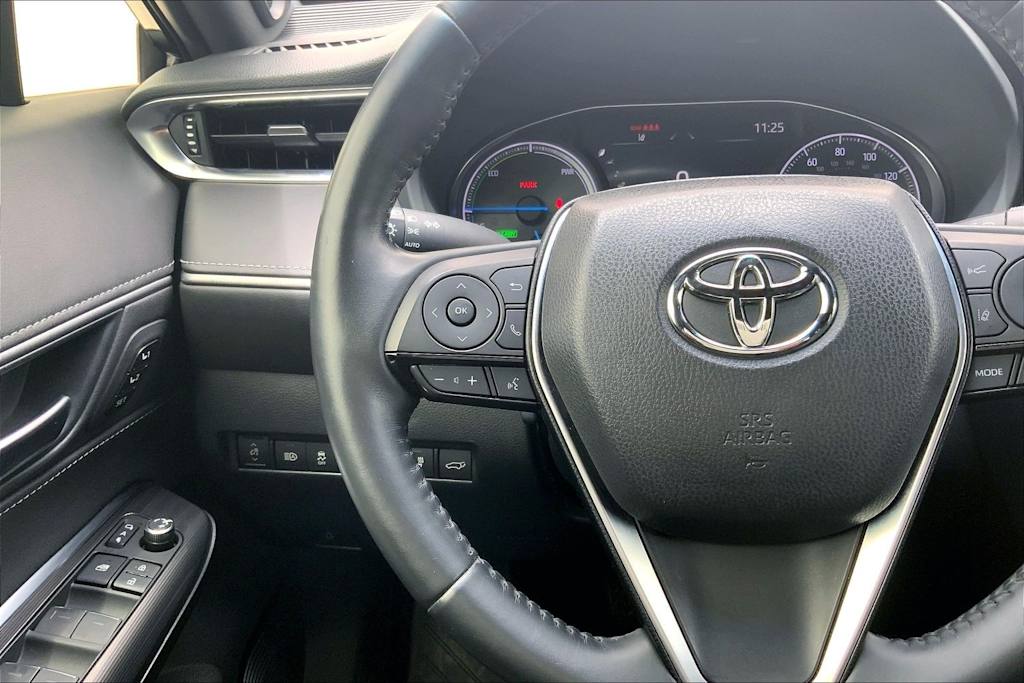 Thumbnail: 2021 Toyota Venza - 25
