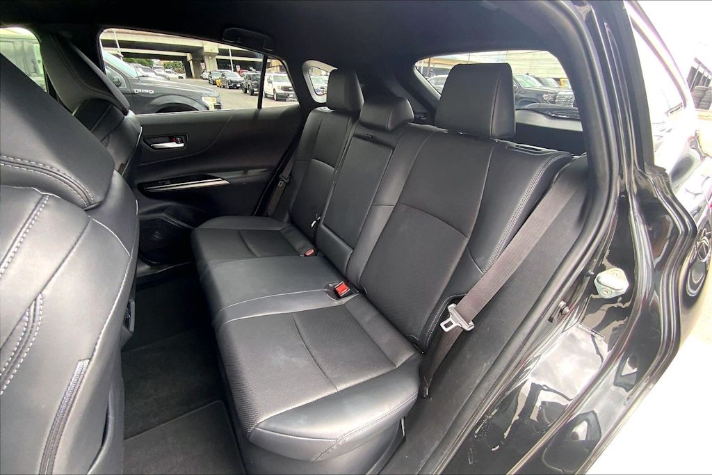 Thumbnail: 2021 Toyota Venza - 29