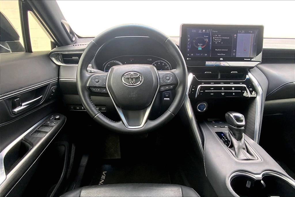Thumbnail: 2021 Toyota Venza - 14
