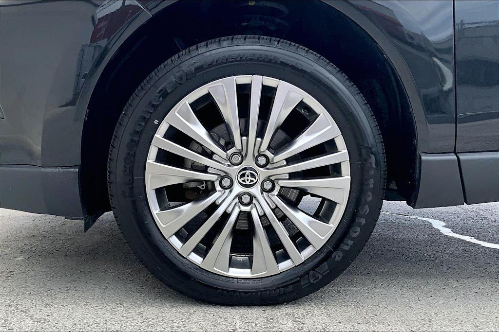 Thumbnail: 2021 Toyota Venza - 8