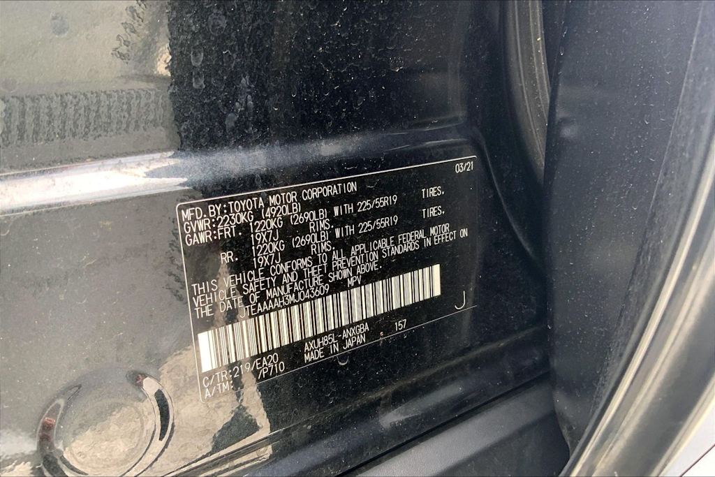 Thumbnail: 2021 Toyota Venza - 21