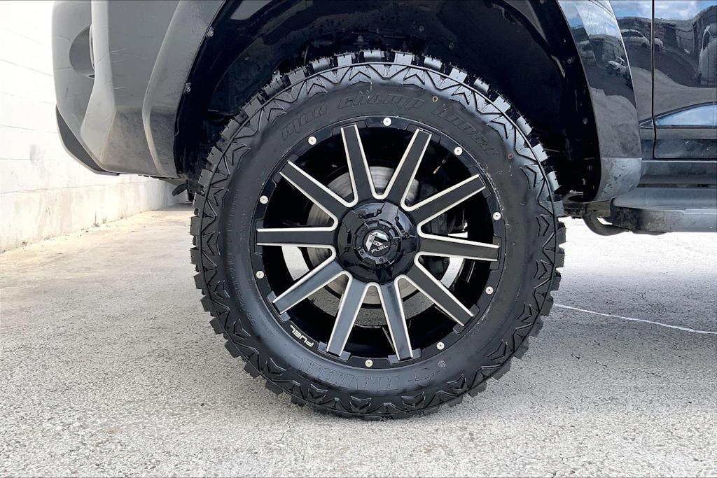 Thumbnail: 2020 Toyota 4Runner - 6