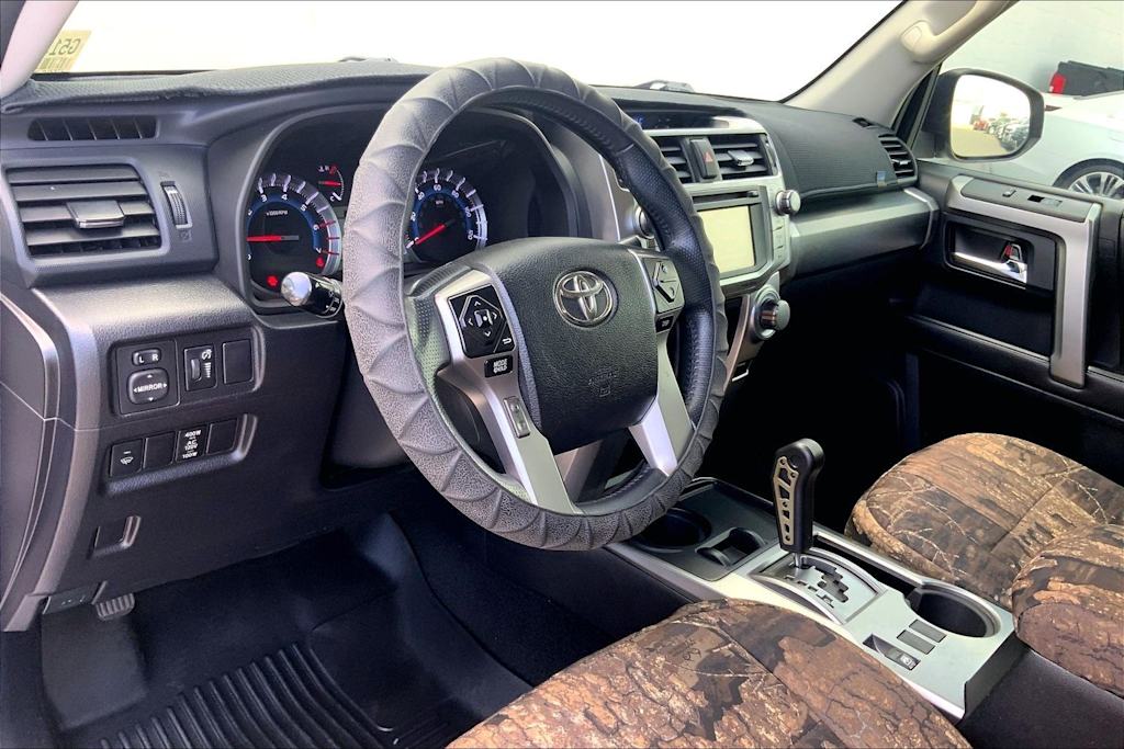 Thumbnail: 2016 Toyota 4Runner - 2