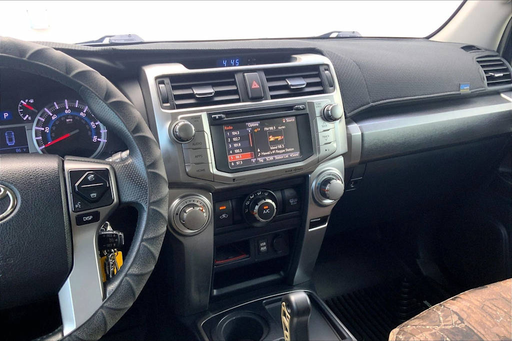 Thumbnail: 2016 Toyota 4Runner - 15
