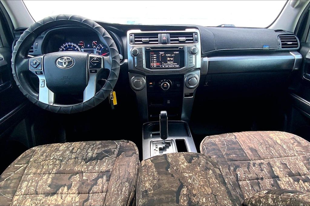 Thumbnail: 2016 Toyota 4Runner - 10