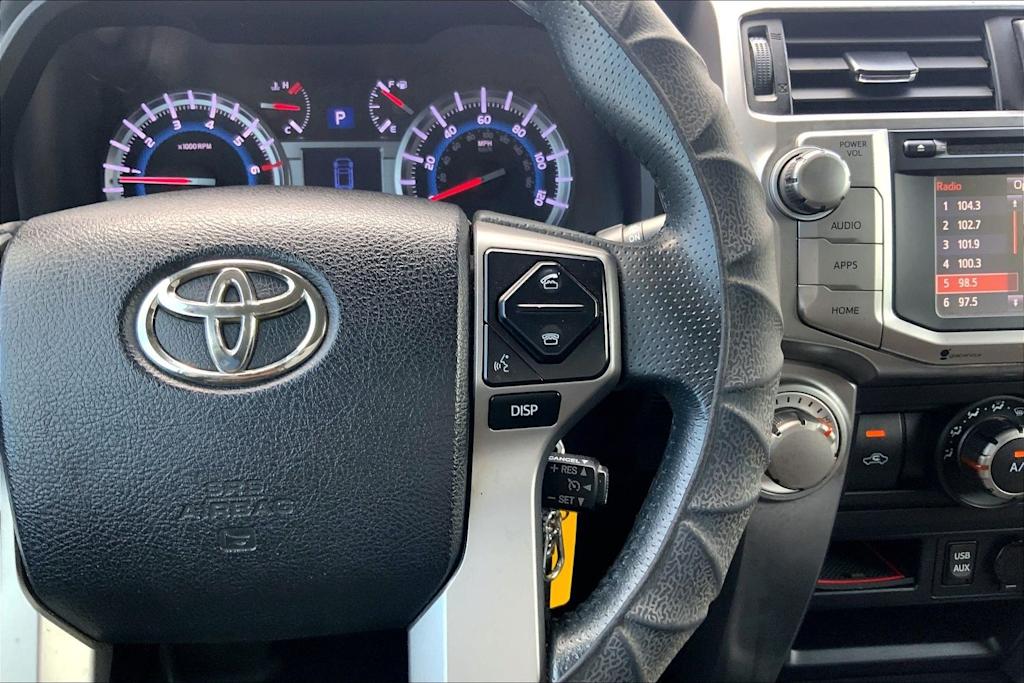 Thumbnail: 2016 Toyota 4Runner - 26