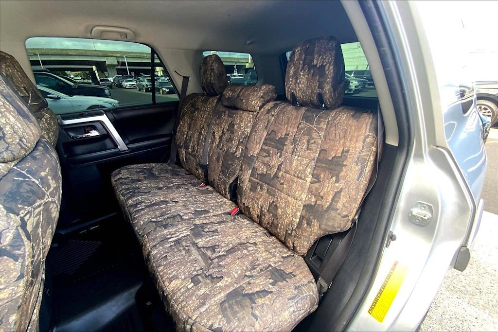 Thumbnail: 2016 Toyota 4Runner - 29