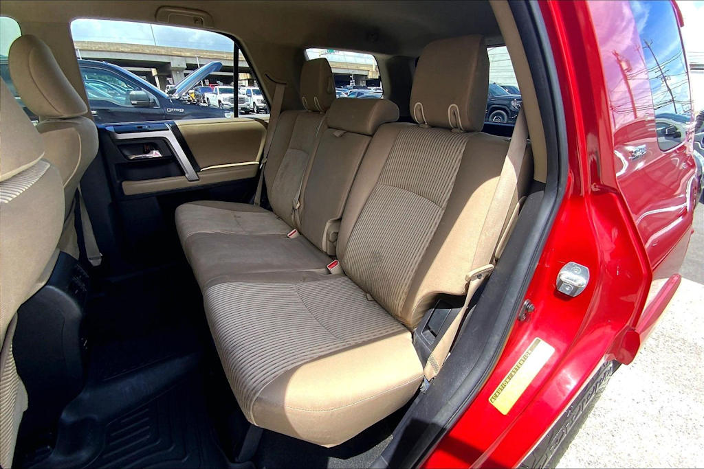 Thumbnail: 2014 Toyota 4Runner - 29
