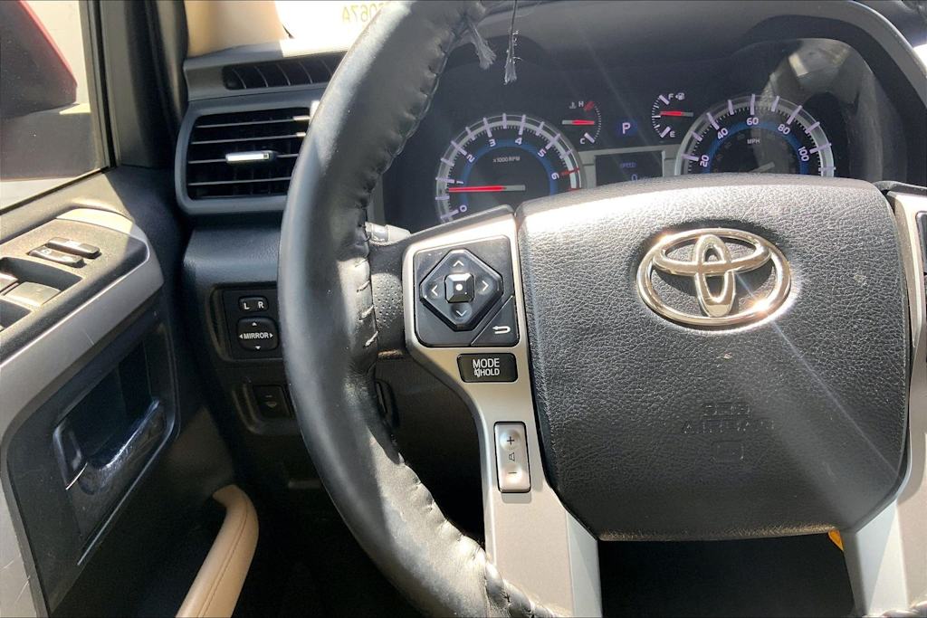 Thumbnail: 2014 Toyota 4Runner - 24