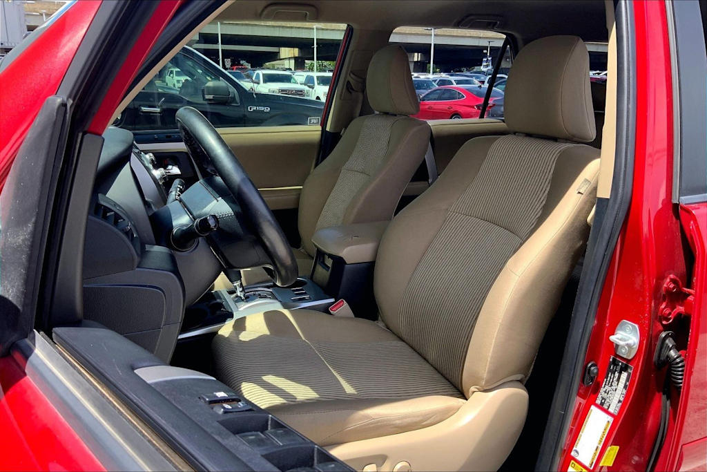 Thumbnail: 2014 Toyota 4Runner - 11