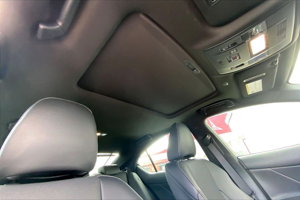 Thumbnail: 2024 Lexus ES - 30