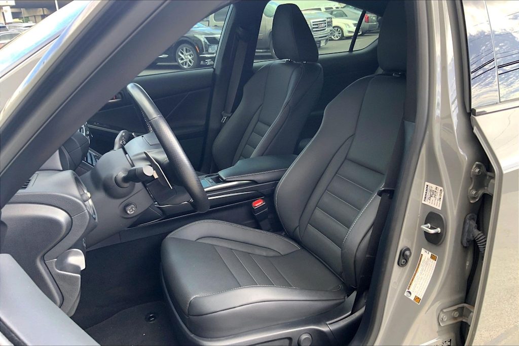 Thumbnail: 2024 Lexus ES - 11