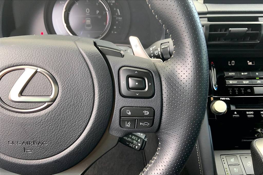 Thumbnail: 2024 Lexus ES - 26