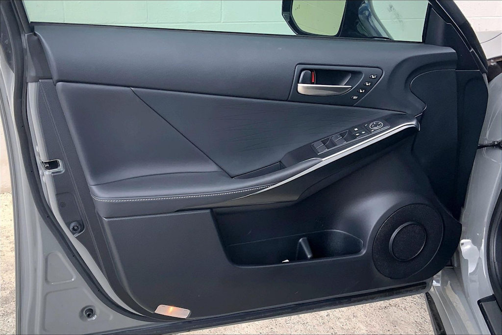 Thumbnail: 2024 Lexus ES - 27