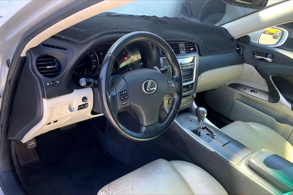 Thumbnail: 2010 Lexus IS - 2