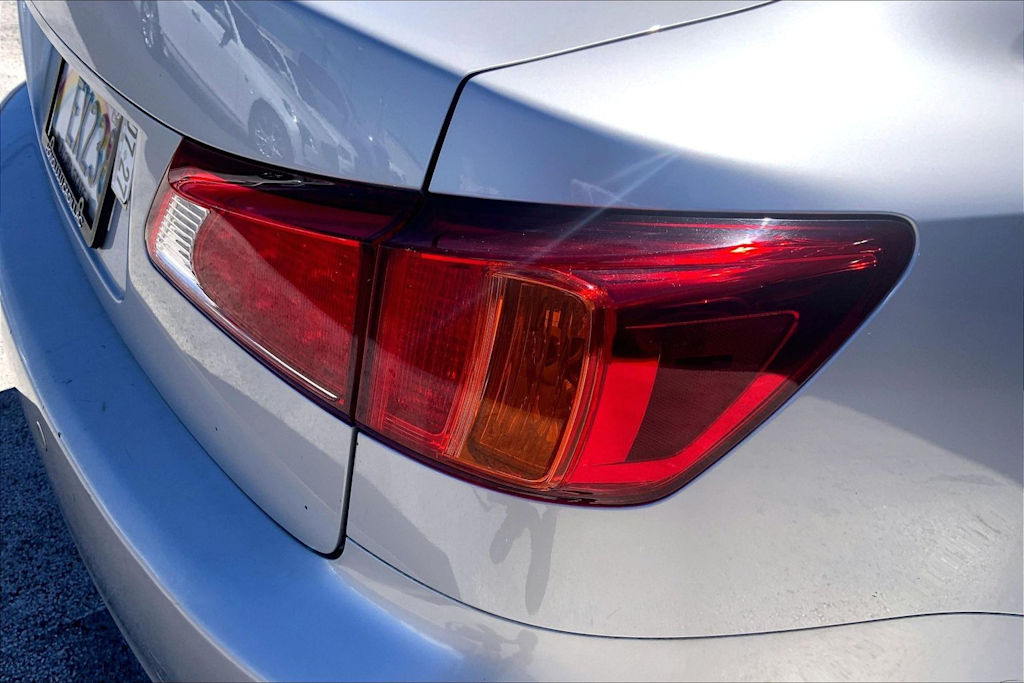 Thumbnail: 2010 Lexus IS - 32