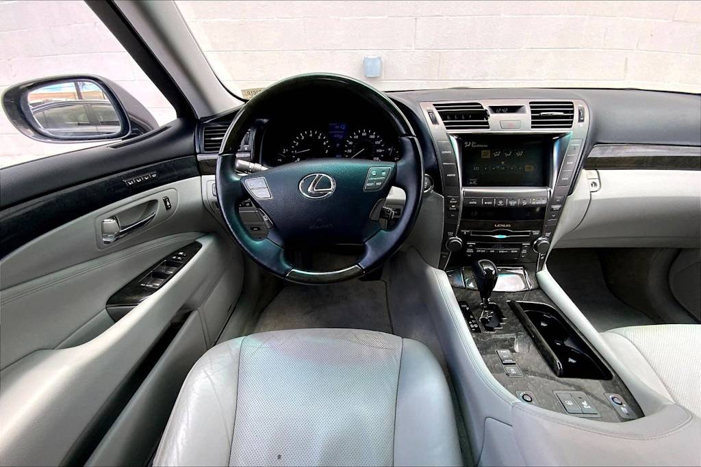 Thumbnail: 2007 Lexus LS - 13