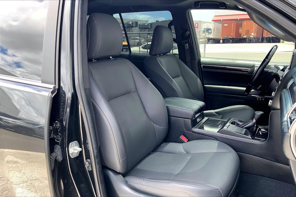 Thumbnail: 2022 Lexus GX - 11
