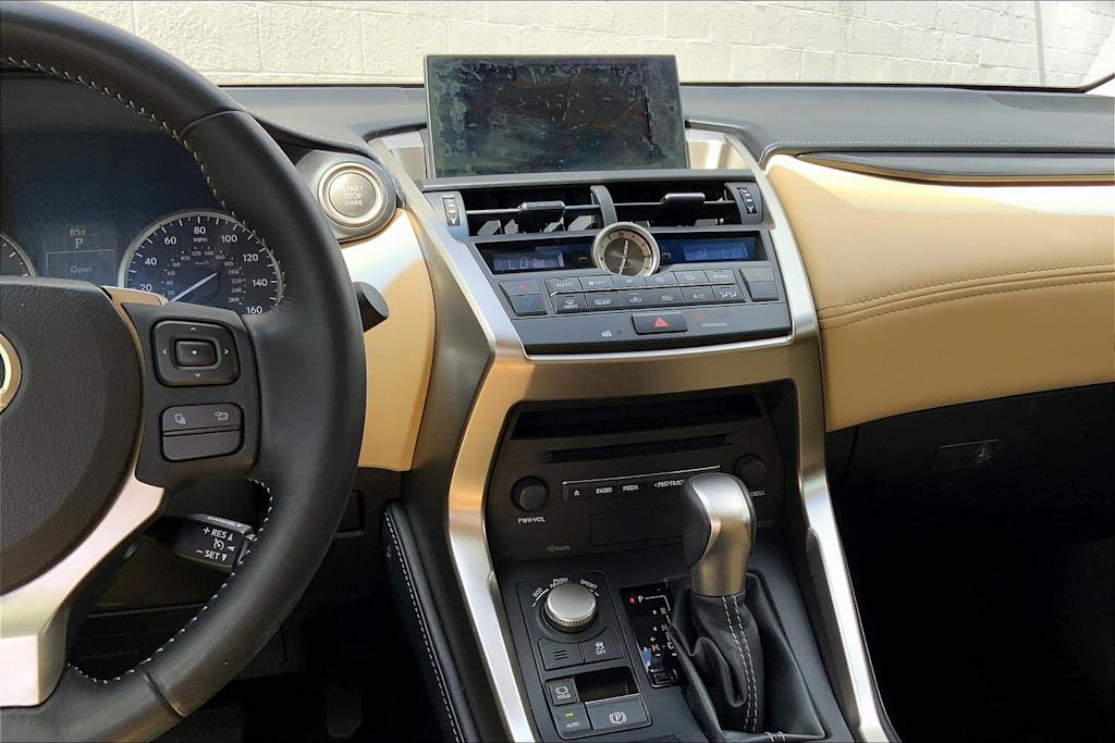 Thumbnail: 2015 Lexus NX - 15